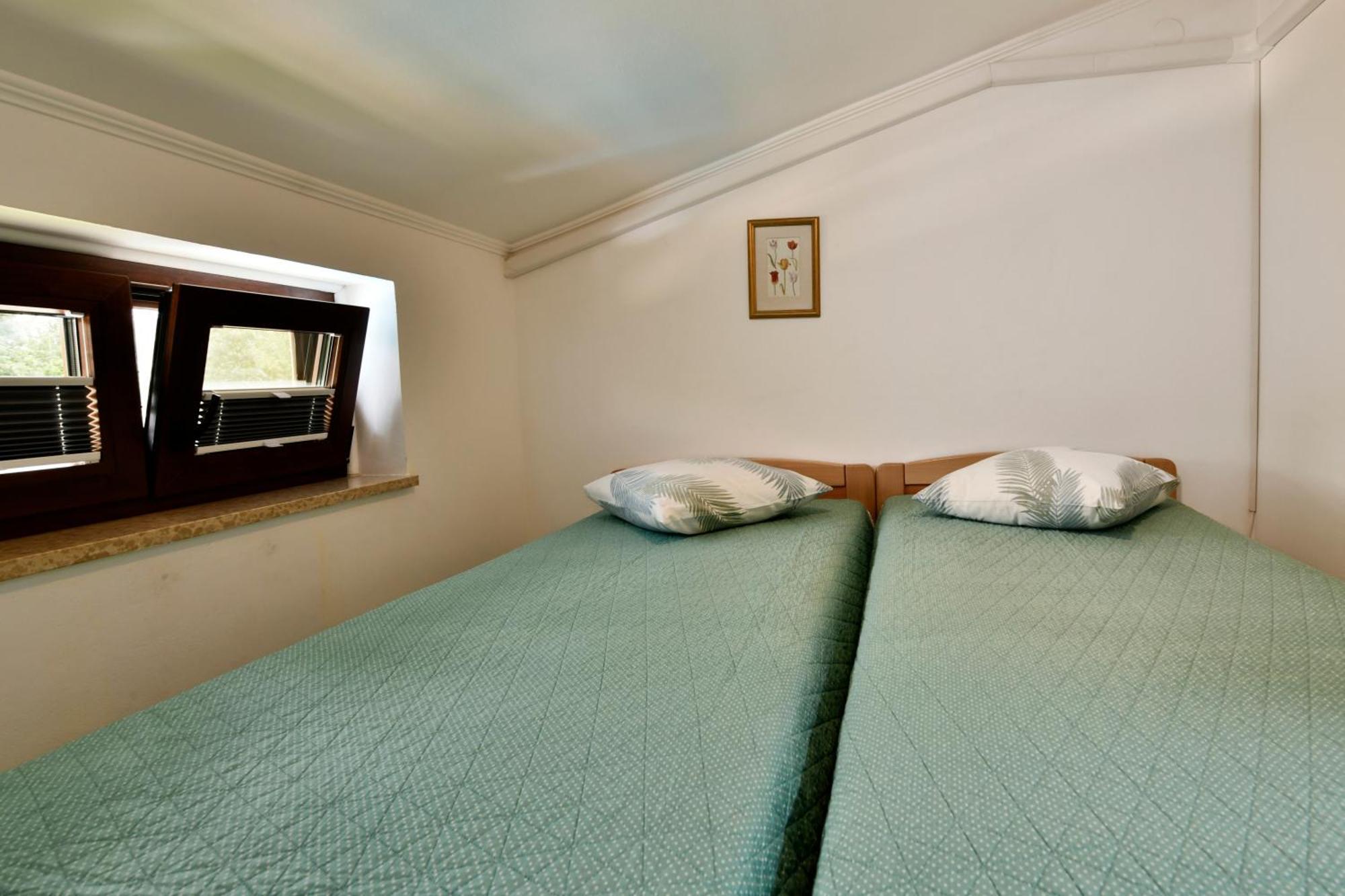 Apartments Pilic Rosini Exterior photo